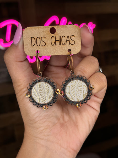 3 in 1 Handmade Ivory Earrings by Dos Chicas